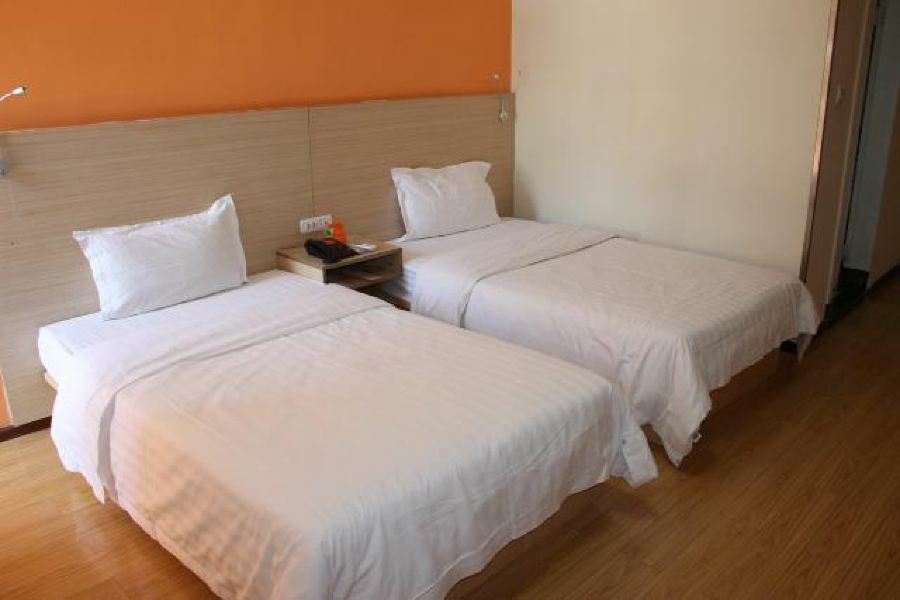 7Days Inn Wuhan Zhuankou Development Zone Jianghan University Luaran gambar