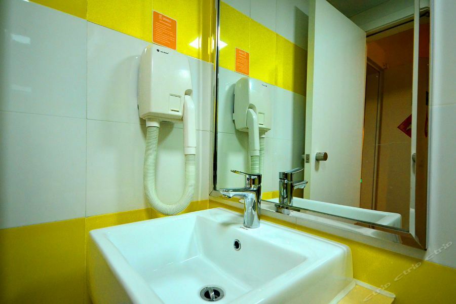 7Days Inn Wuhan Zhuankou Development Zone Jianghan University Luaran gambar